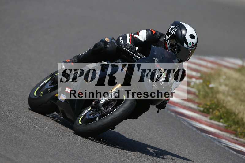 /Archiv-2023/28 05.06.2023 Moto Club Anneau du Rhin/vert-medium/32